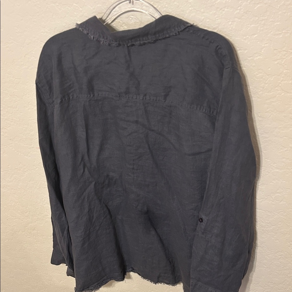 🐣Chico's Classic linen fringe gray Button Down Shirt size 4/us 20 GUC - Picture 9 of 10